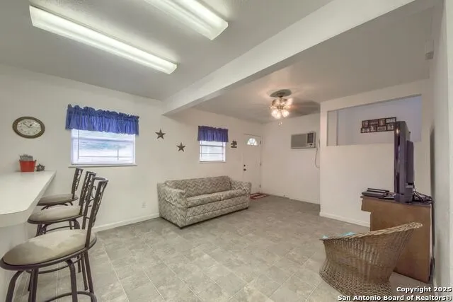 1108 Pebble Beach Dr NW Lakehills, TX 78063